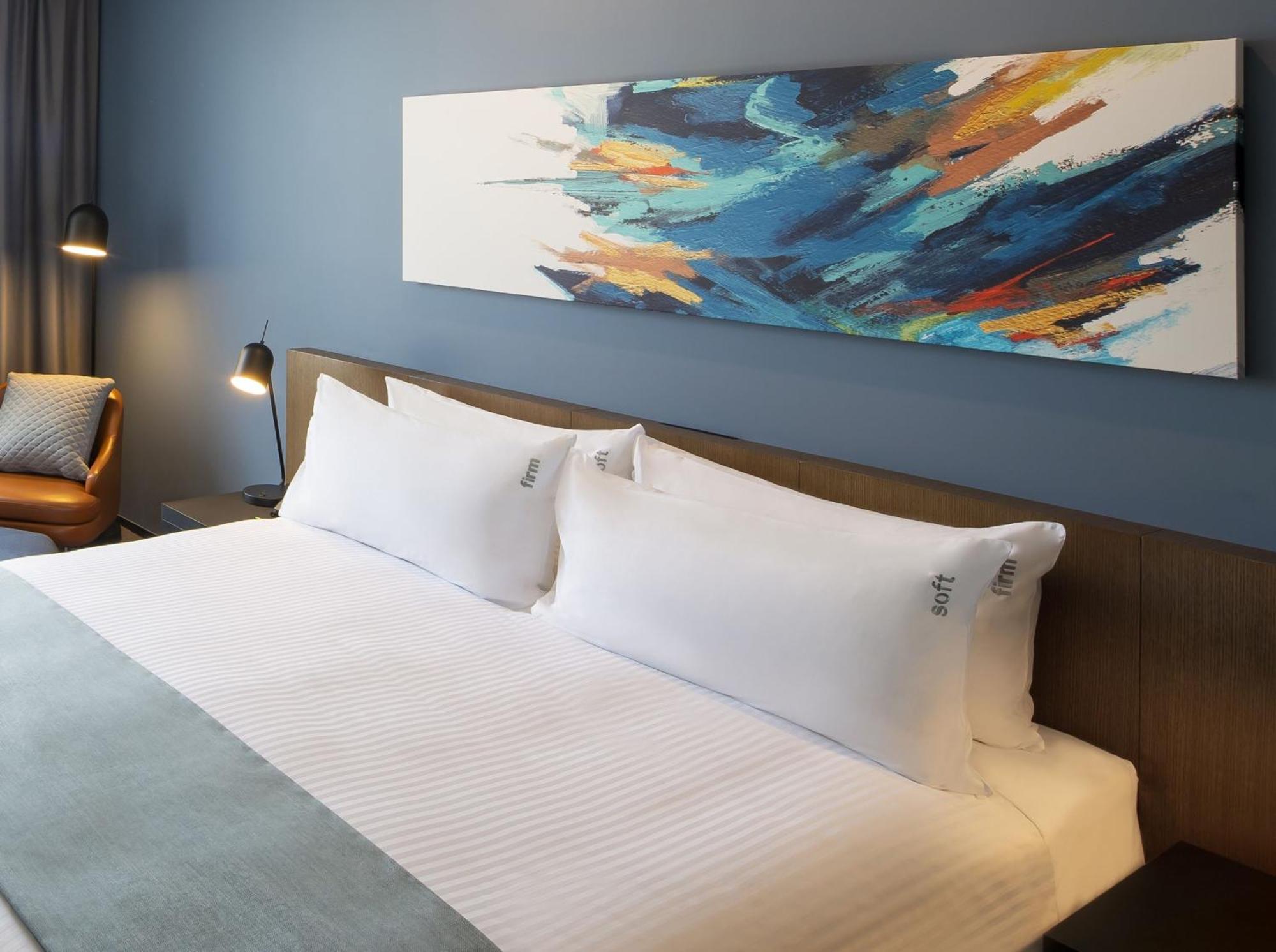 Holiday Inn Sydney St Marys By Ihg Exterior foto